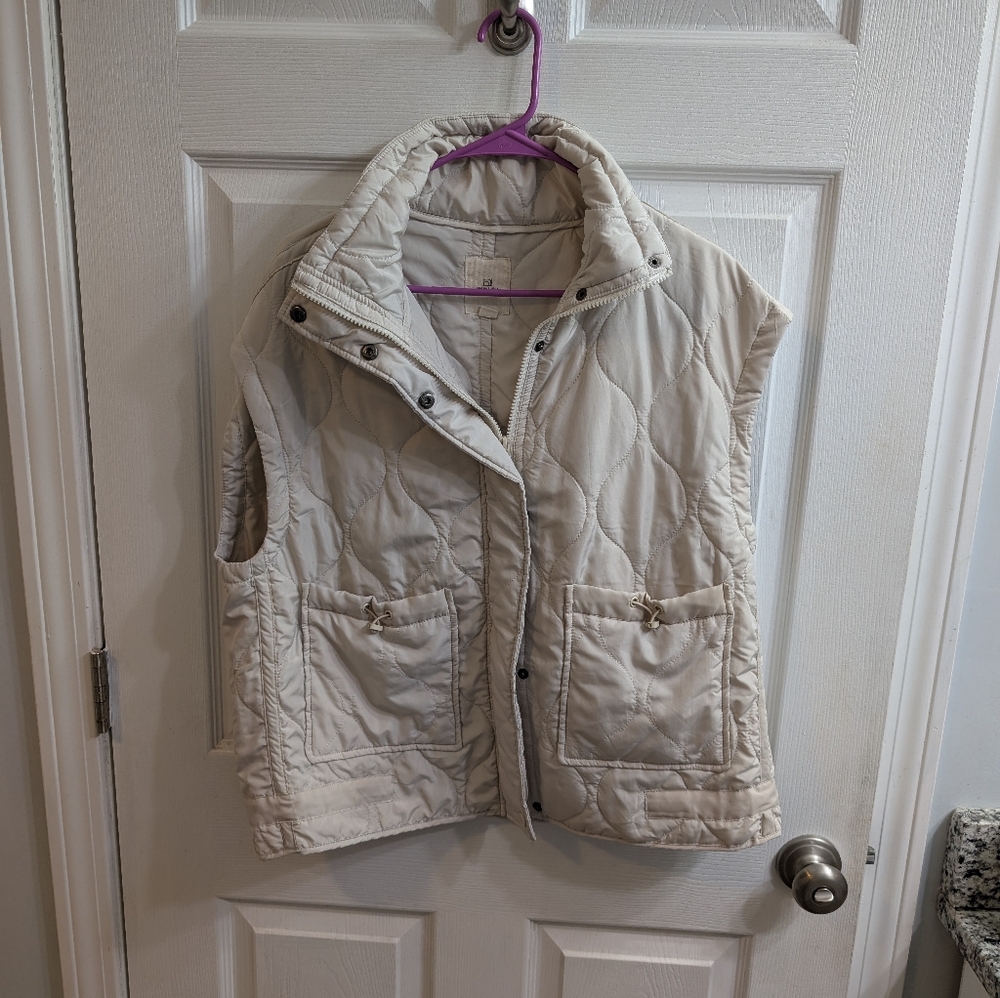 Thread & Supply Full Zip Quilted Vest Womens Sleeveless‎ Cream - Size M